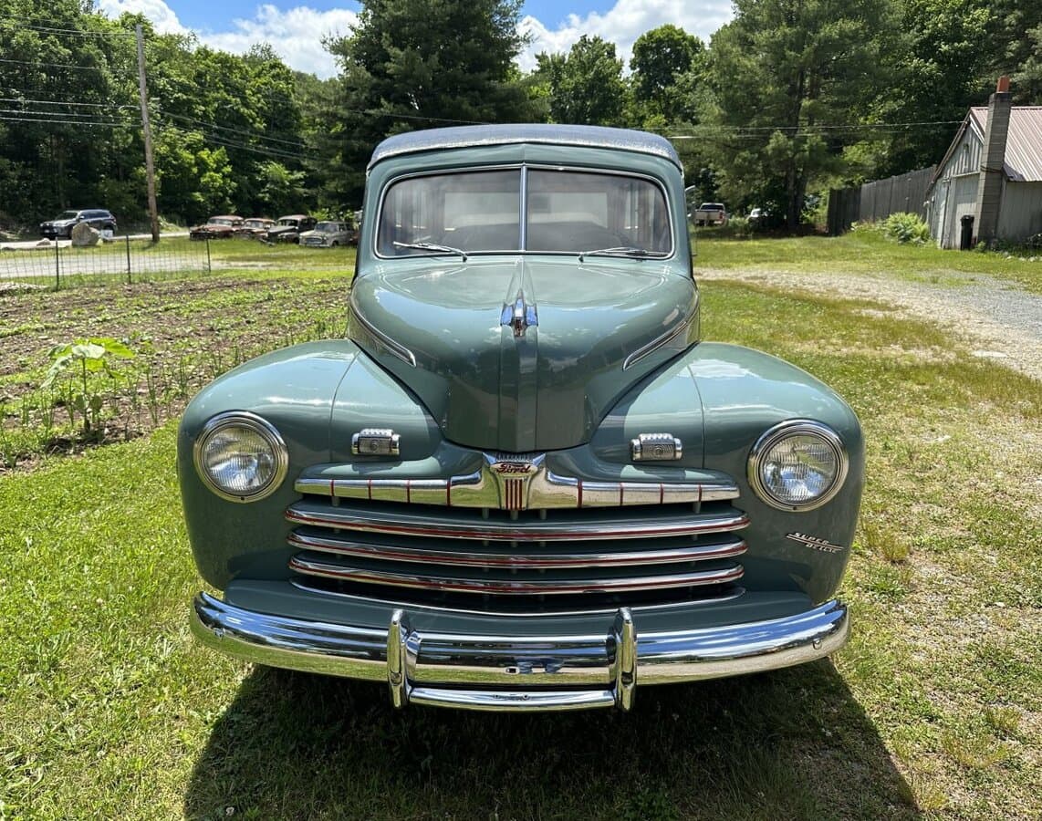 1946 Ford Super Deluxe Woodie Wagon thumbnail 5