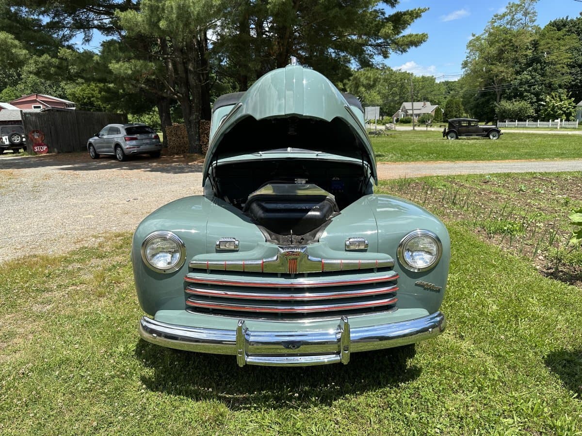1946 Ford Super Deluxe Woodie Wagon thumbnail 12