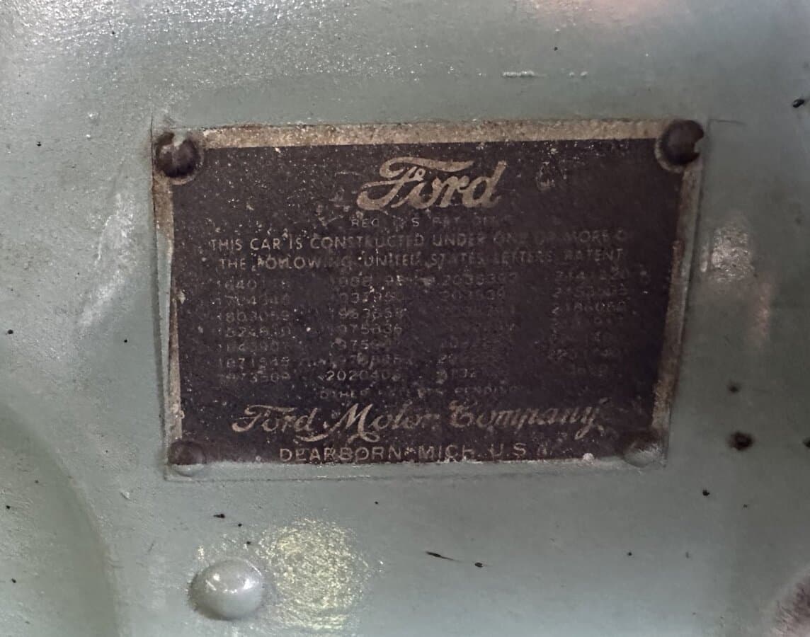 1946 Ford Super Deluxe Woodie Wagon thumbnail 26