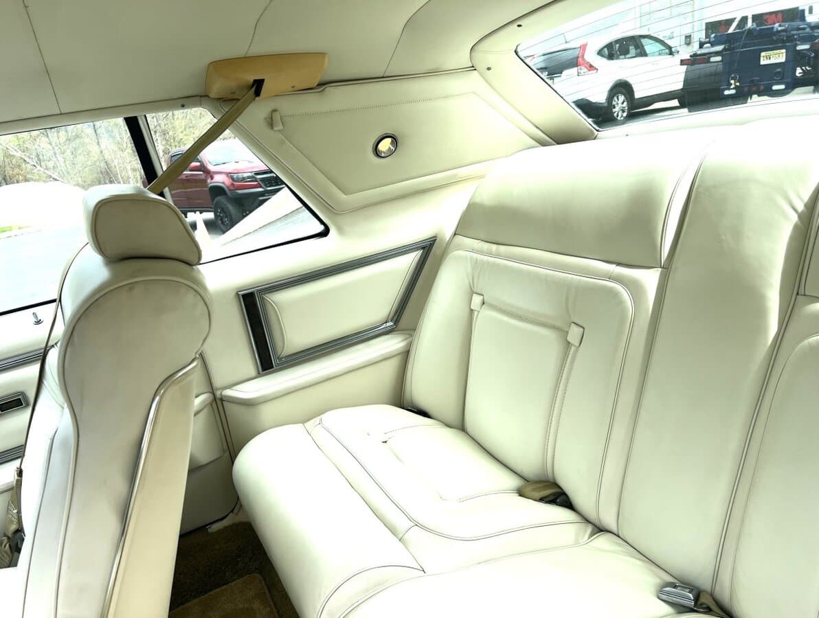1979 Lincoln Continental Mark V thumbnail 28
