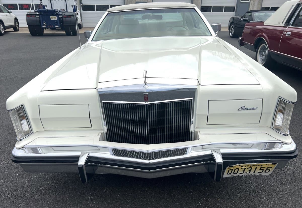 1979 Lincoln Continental Mark V thumbnail 6