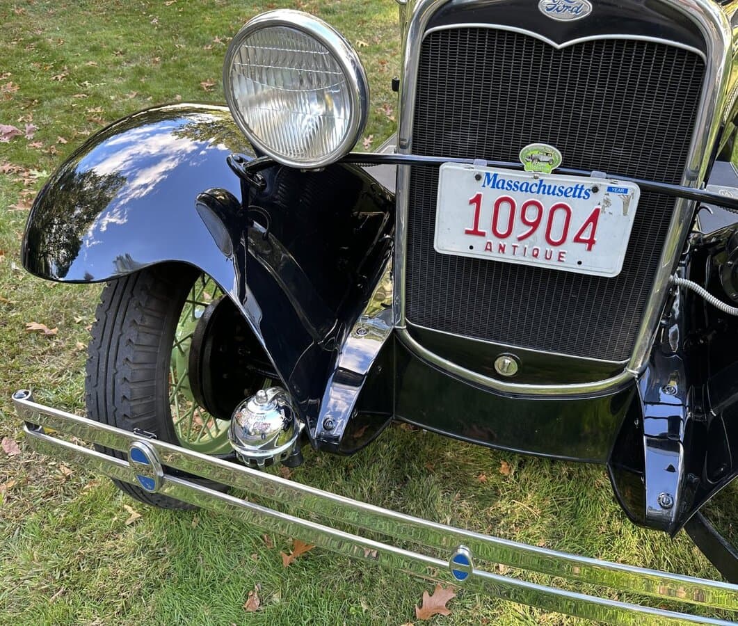 1931 Ford Model A Victoria Leatherback thumbnail 3