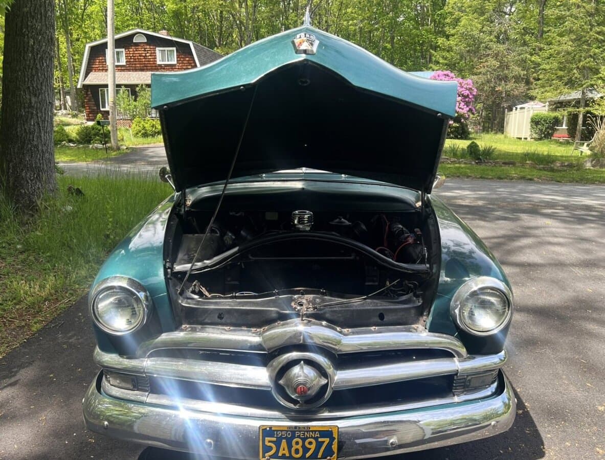 1950 Ford Custom 2-Door Sedan thumbnail 15