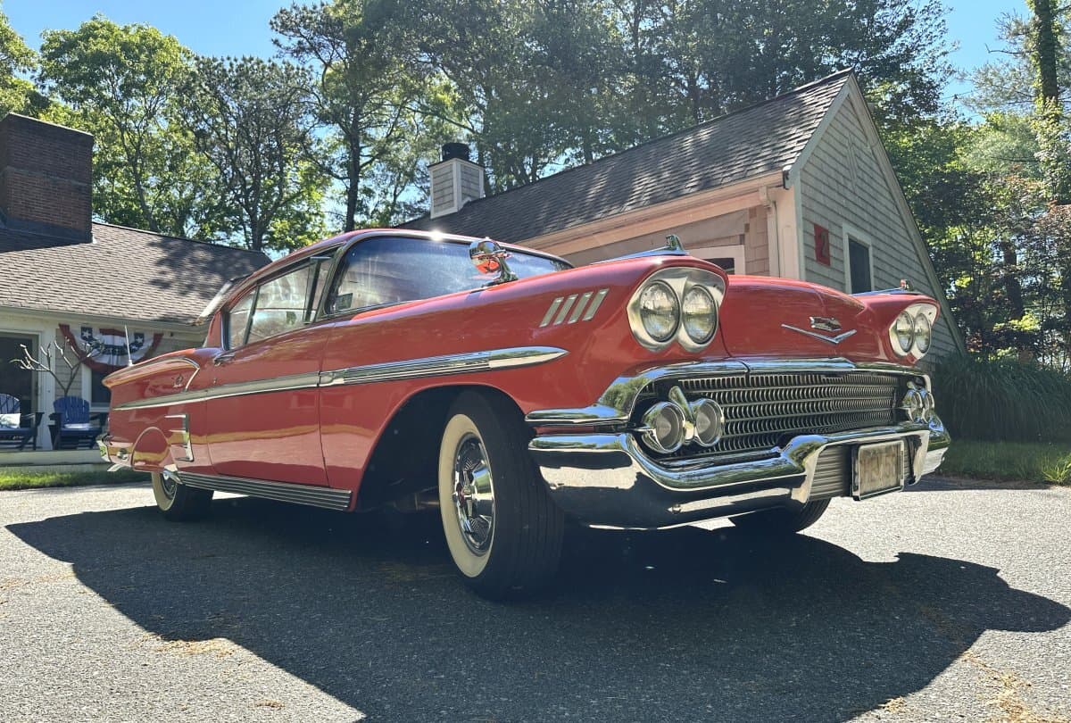 1958 Chevrolet Impala 2 Door Hardtop Coupe thumbnail 4