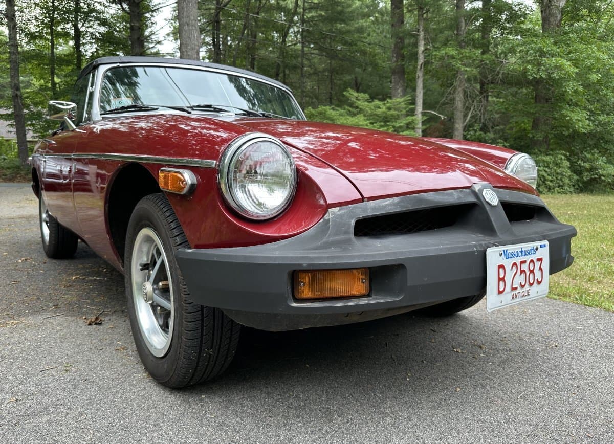 1976 MG MGB Roadster thumbnail 6