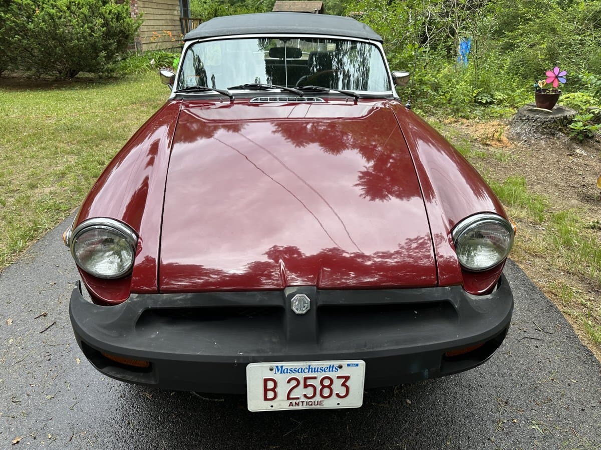 1976 MG MGB Roadster thumbnail 10