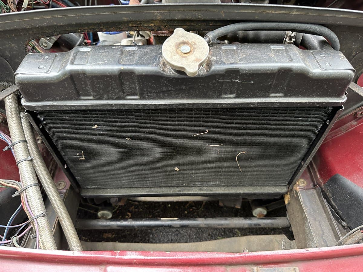 1976 MG MGB Roadster thumbnail 18
