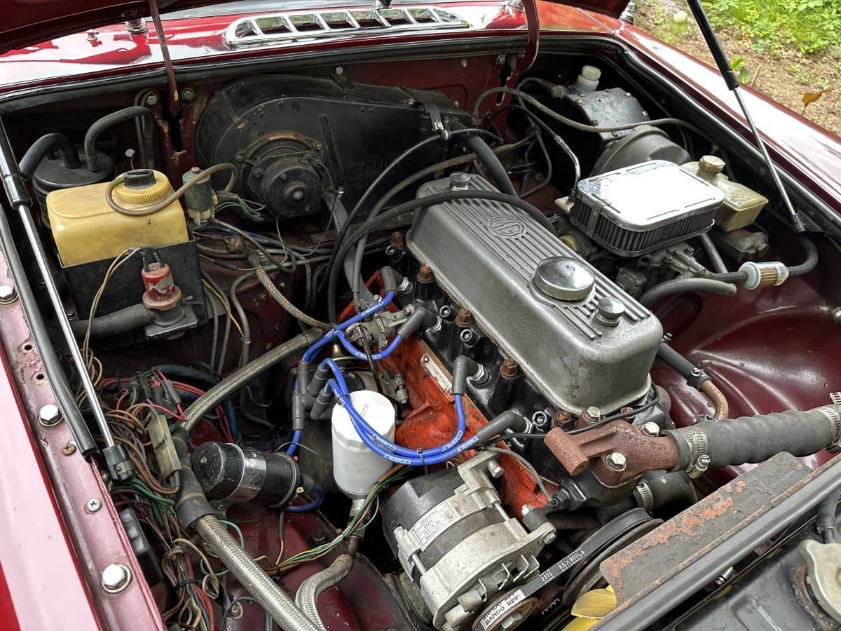 1976 MG MGB Roadster thumbnail 21