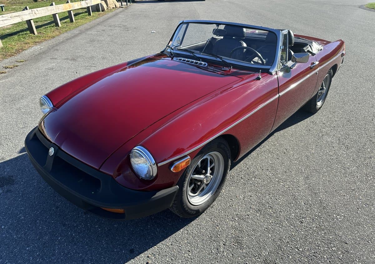 1978 MG MGB Roadster — photo 2