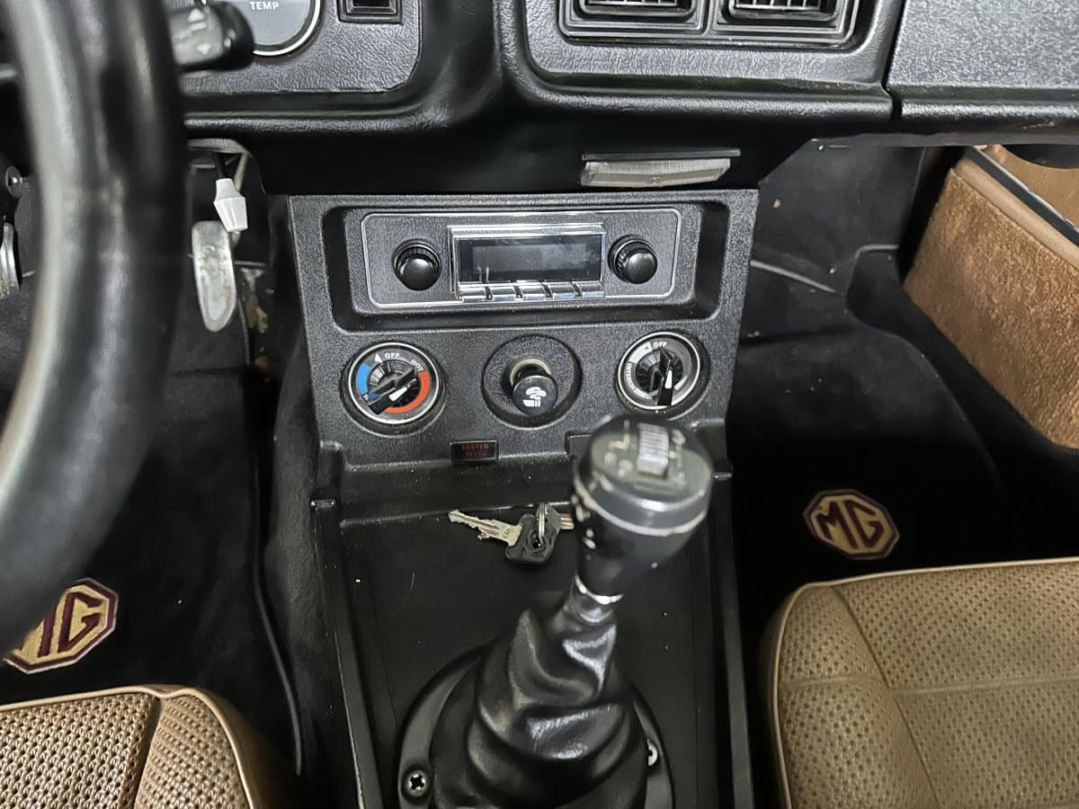 1980 MG MGB Roadster thumbnail 26
