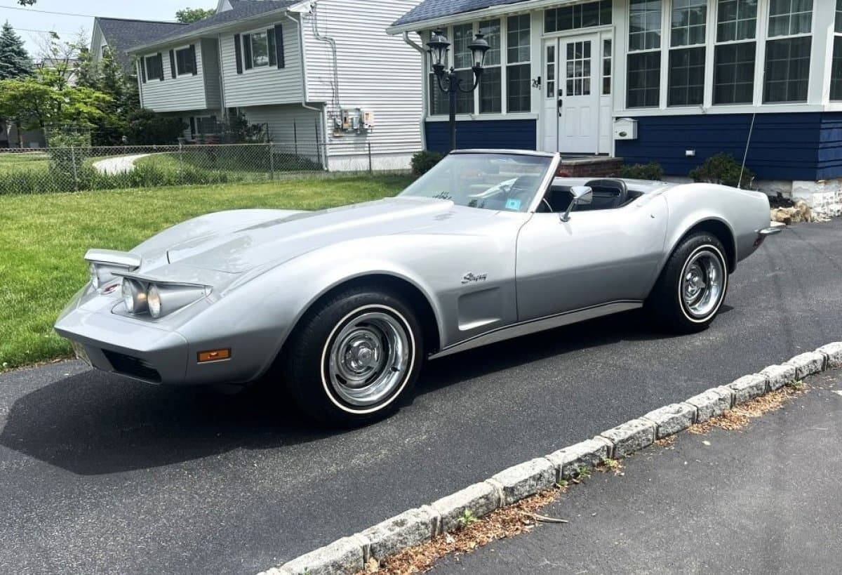 1973 Chevrolet Corvette Stingray Convertible — photo 1