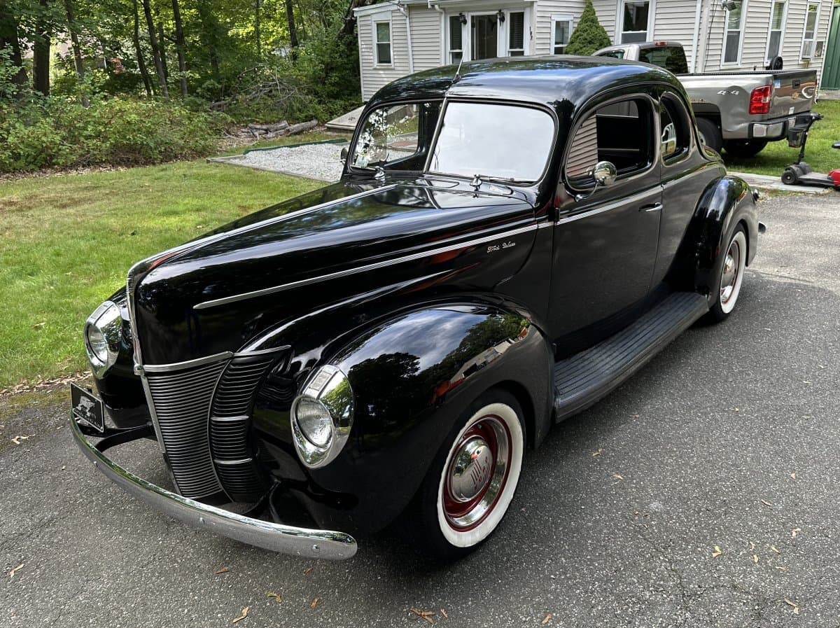 1940 Ford Deluxe Coupe Street Rod thumbnail 3