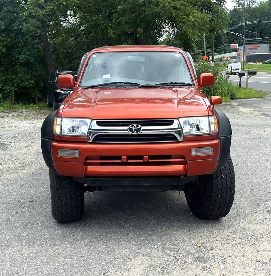 1997 Toyota Hilux Surf thumbnail 3