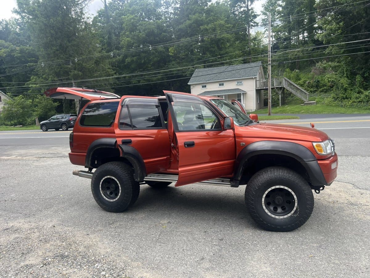1997 Toyota Hilux Surf thumbnail 5