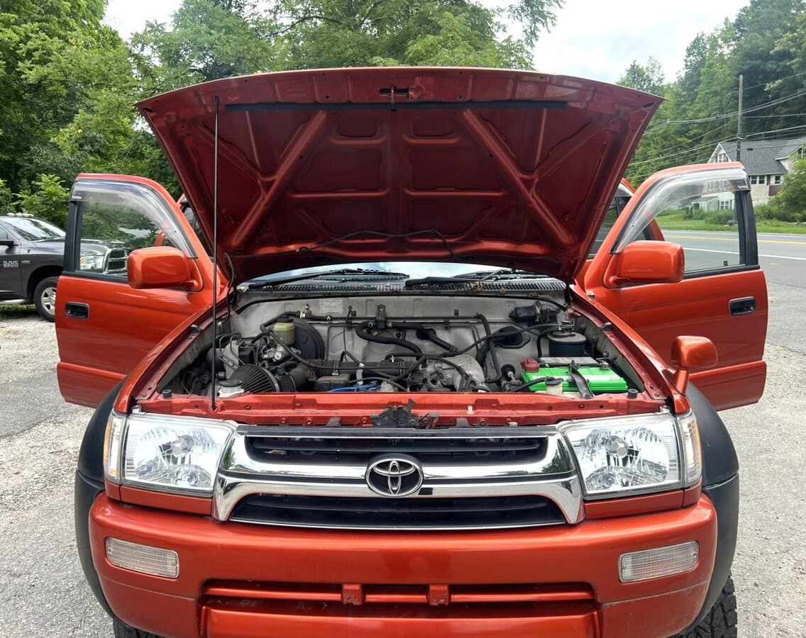 1997 Toyota Hilux Surf thumbnail 7