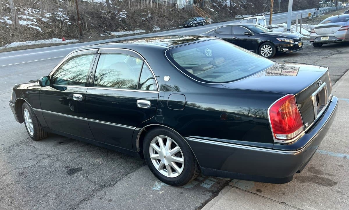 2000 Toyota Crown Majesta - Japan thumbnail 3