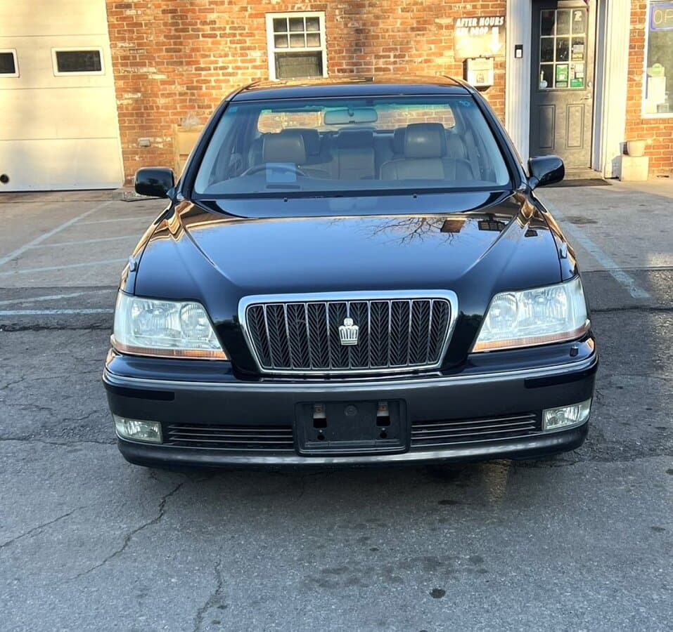 2000 Toyota Crown Majesta - Japan thumbnail 5