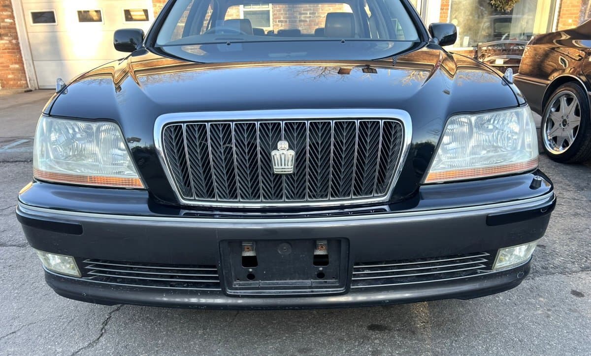 2000 Toyota Crown Majesta - Japan thumbnail 6