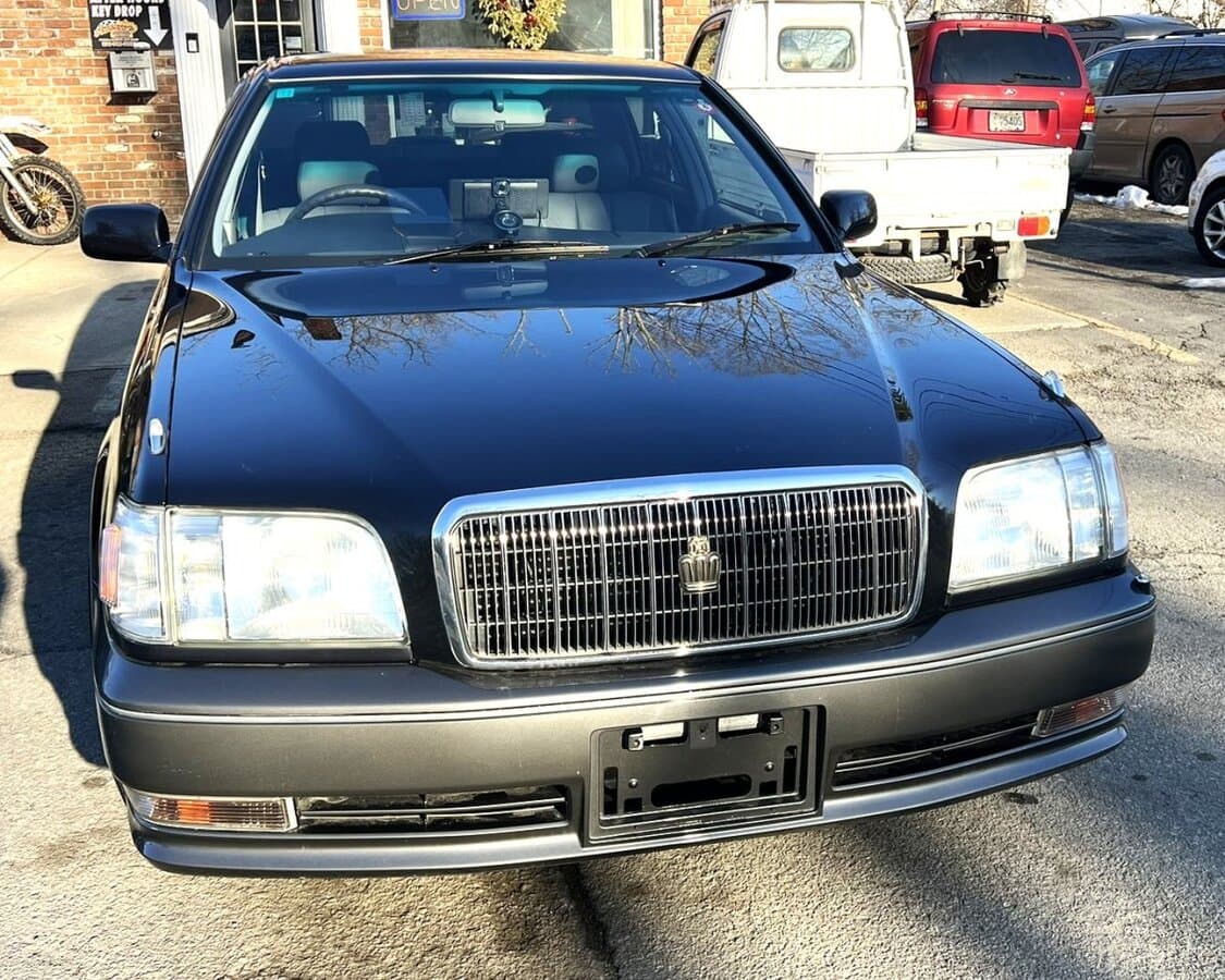 1996 Toyota Crown Majesta - Japan thumbnail 5