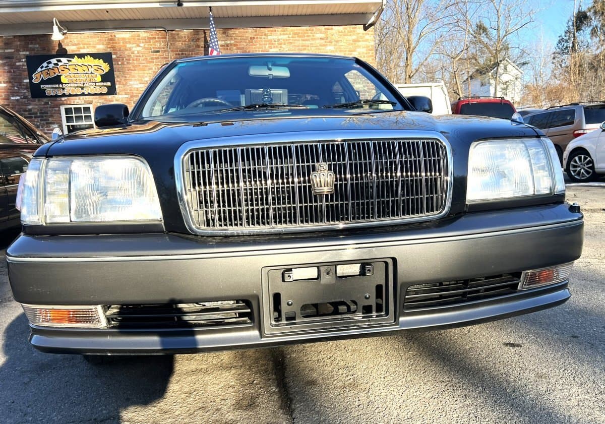 1996 Toyota Crown Majesta - Japan thumbnail 6