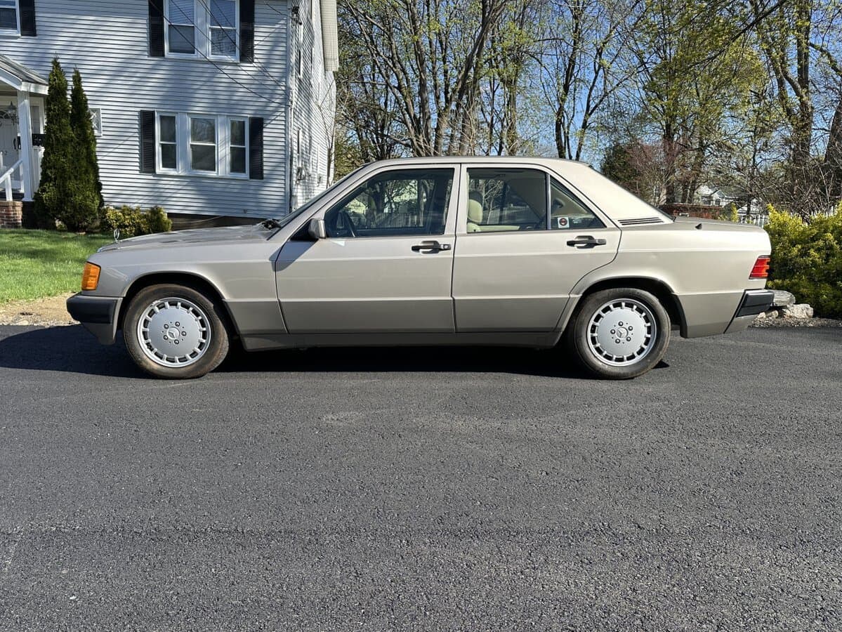 1992 Mercedes 190 E 2.3 Liter thumbnail 24