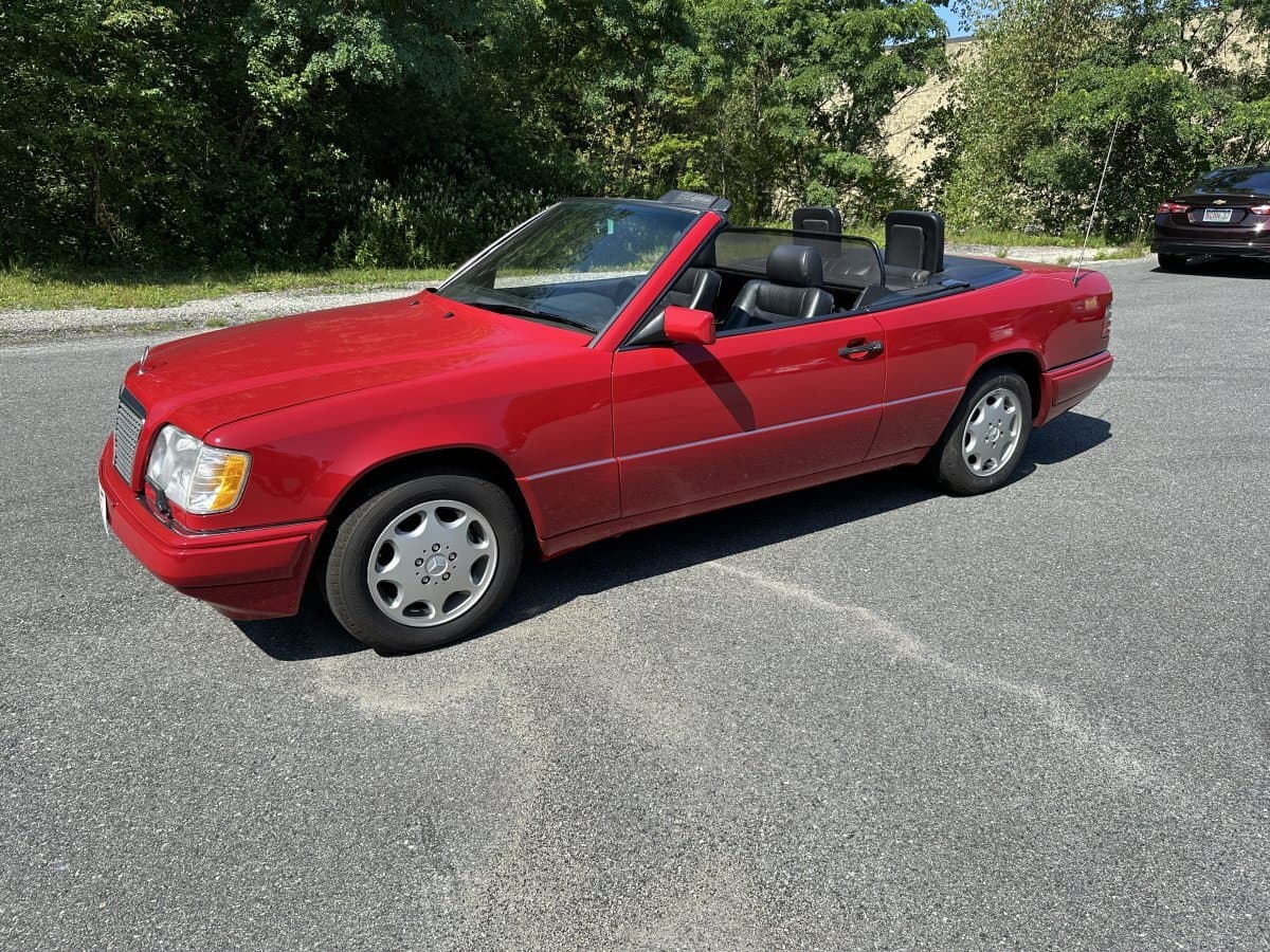 1994 Mercedes E320 Cabriolet thumbnail 3