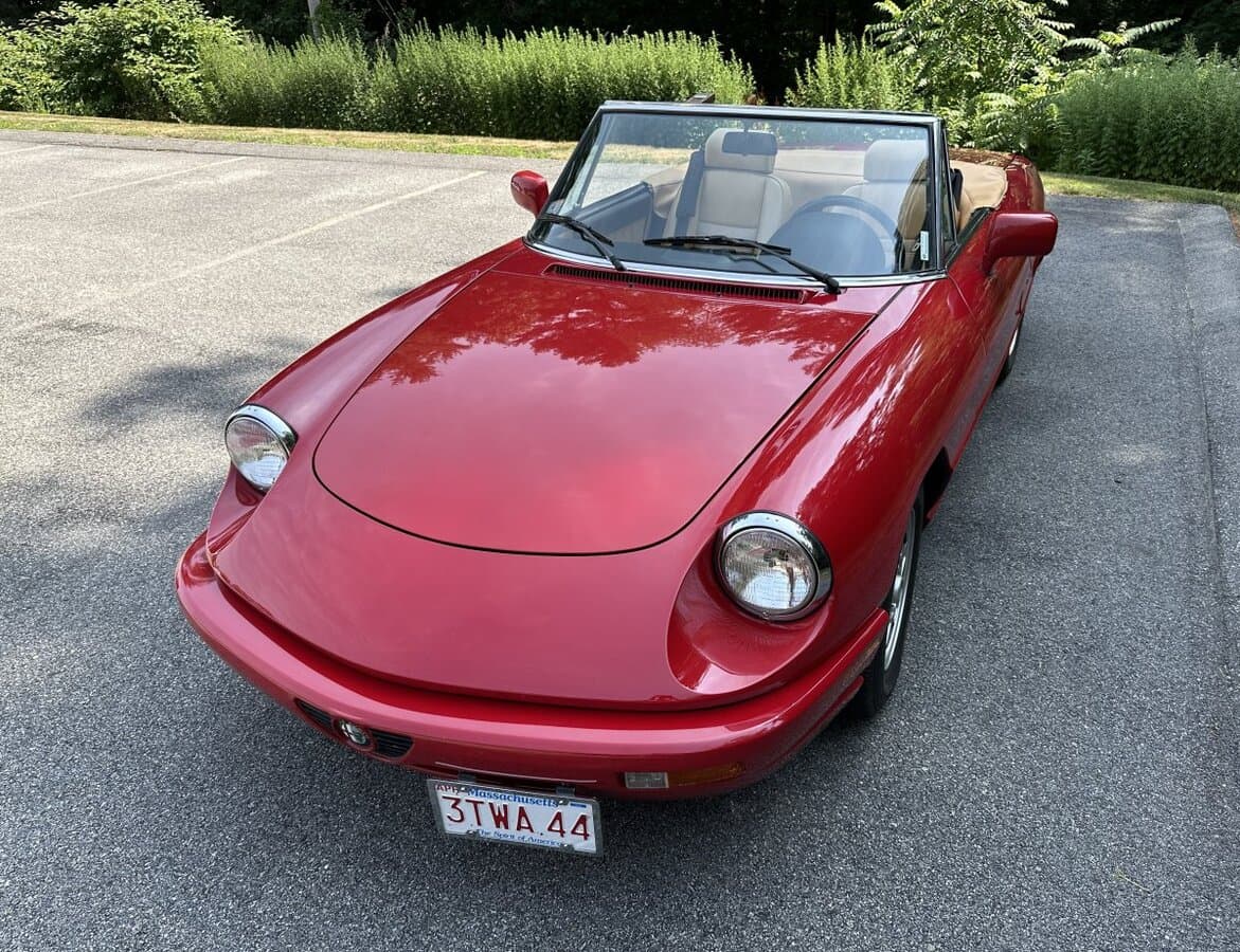 1991 Alfa Romeo Spider Convertible thumbnail 3