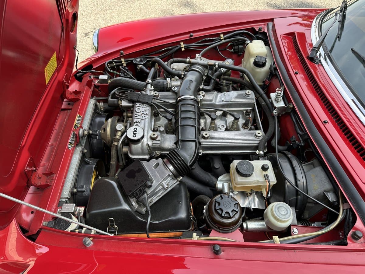 1991 Alfa Romeo Spider Convertible thumbnail 18