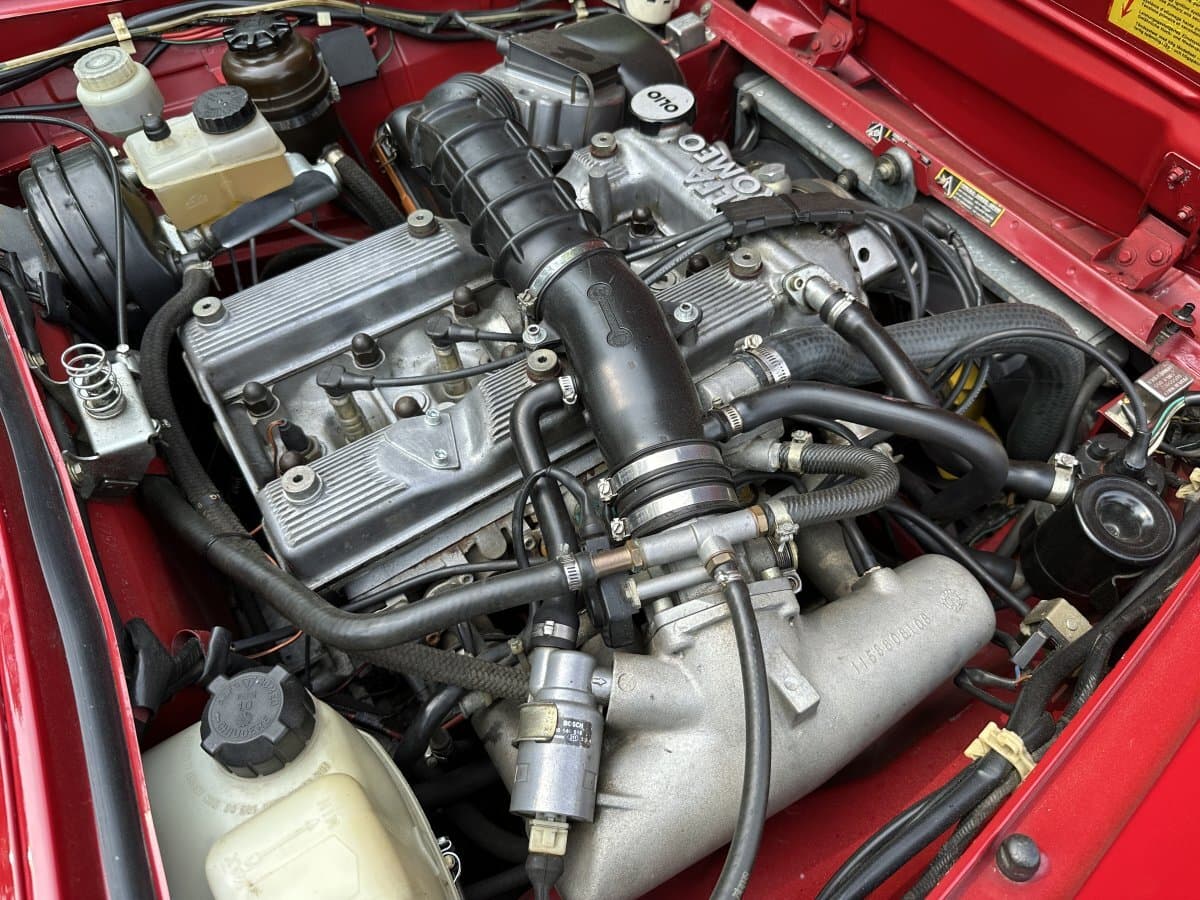 1991 Alfa Romeo Spider Convertible thumbnail 20