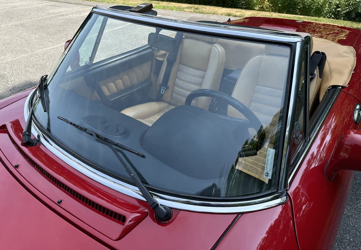 1991 Alfa Romeo Spider Convertible thumbnail 24