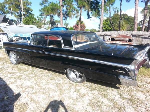 1960 Lincoln Premiere thumbnail 3
