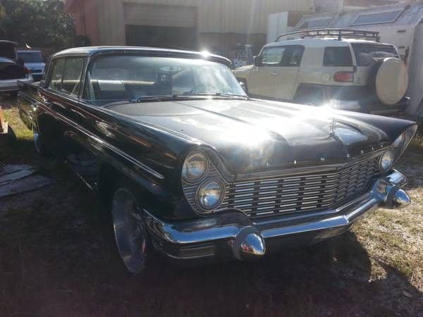 1960 Lincoln Premiere thumbnail 4