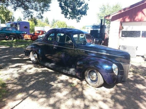 1940 Ford Deluxe Coupe thumbnail 5