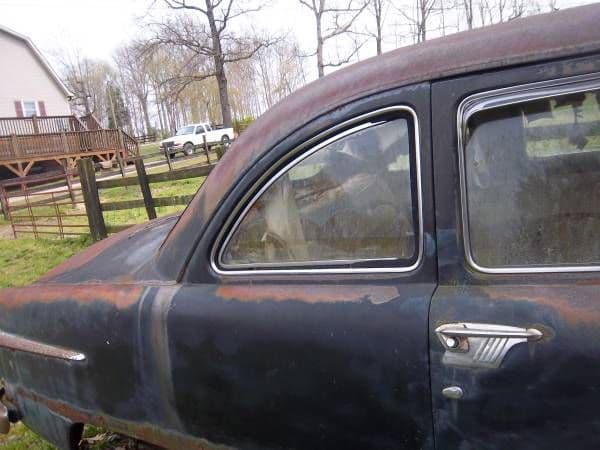 1951 Ford Coupe thumbnail 6