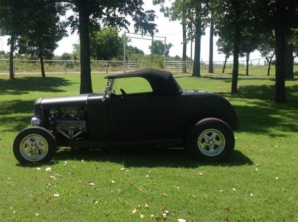 1932 Ford Roadster thumbnail 4