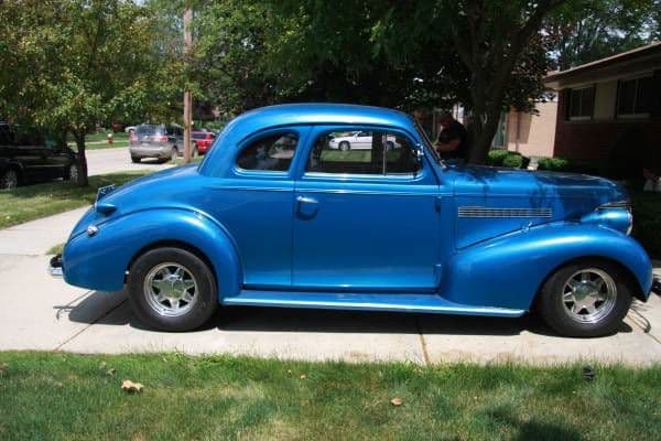 1939 Chevrolet Deluxe Coupe thumbnail 5