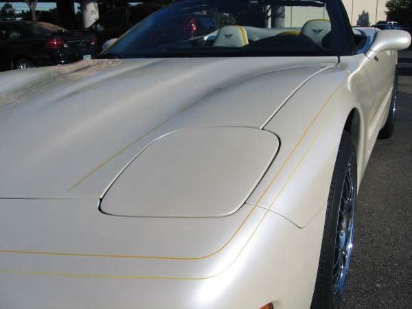 2002 Chevrolet Corvette Convertible thumbnail 4