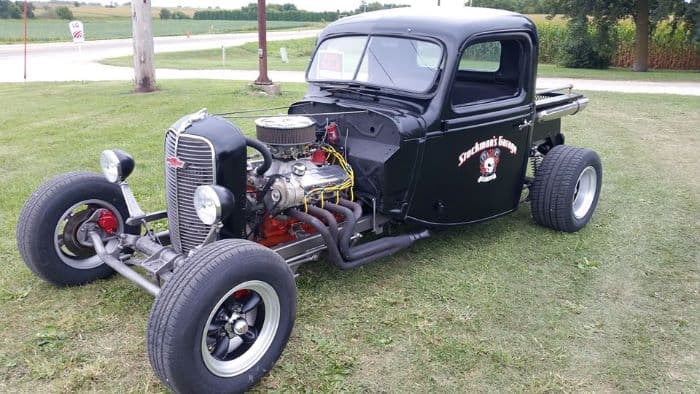 1937 Ford Deluxe — photo 1