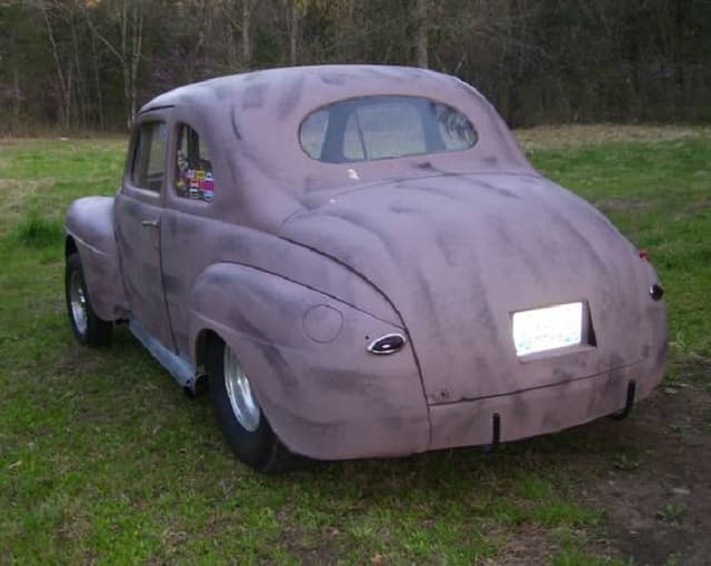 1942 Ford Deluxe thumbnail 4