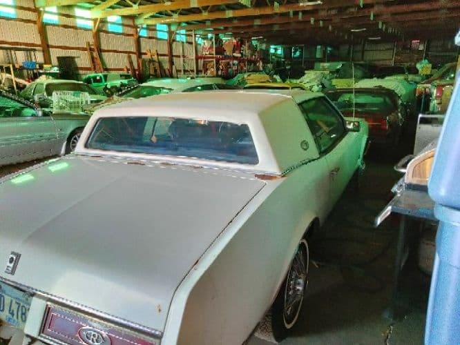 1980 Buick Riviera thumbnail 10