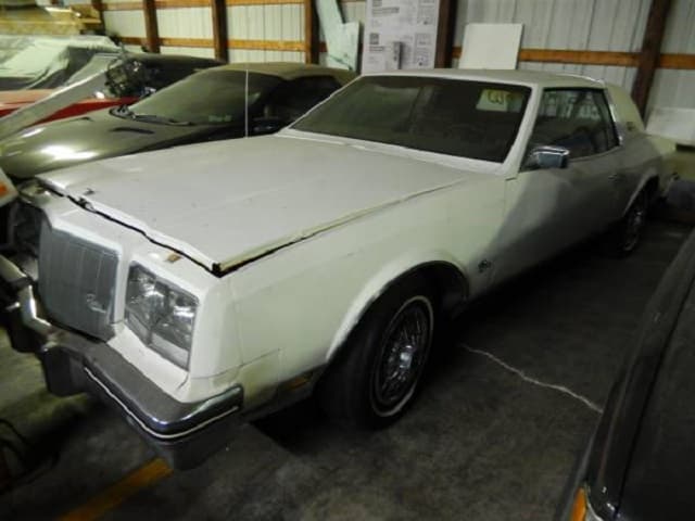 1980 Buick Riviera thumbnail 13