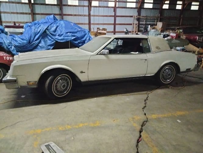 1980 Buick Riviera — photo 1