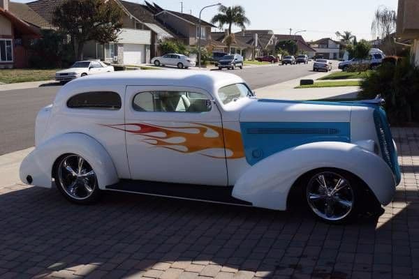 1936 Pontiac Deluxe — photo 1