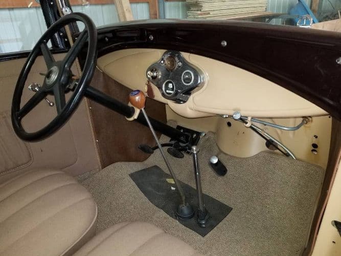 1931 Ford Victoria thumbnail 6
