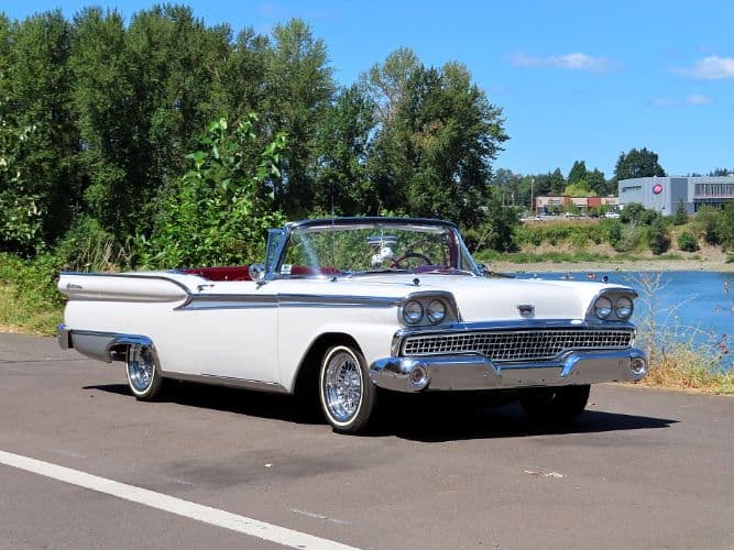 1959 Ford Fairlane 500/Skyliner thumbnail 3