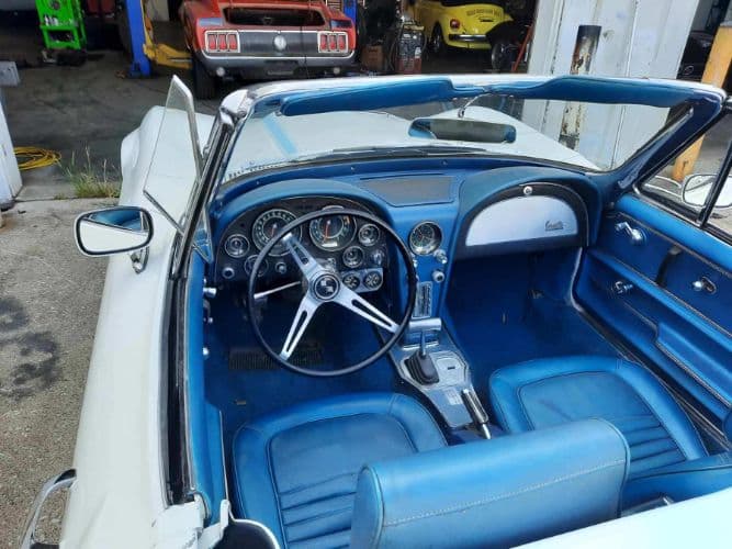 1965 Chevrolet Corvette thumbnail 19