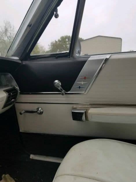 1966 Chrysler 300 thumbnail 18