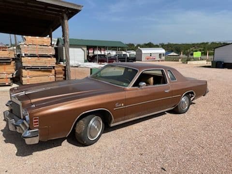 1976 Chrysler Cordoba — photo 1