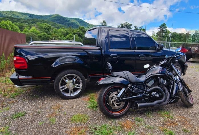 2001 Ford F150 — photo 1
