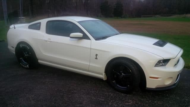 2013 Ford Shelby GT500 — photo 1